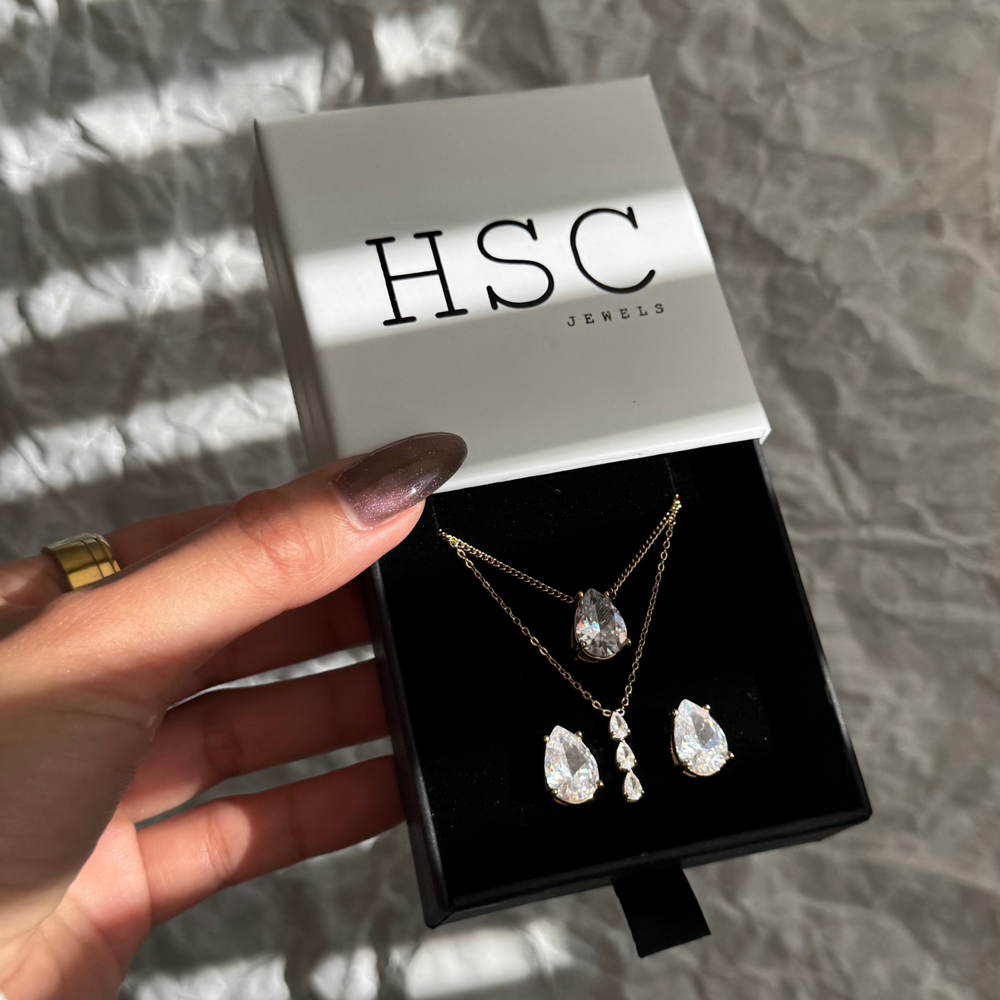 Aimee Zirconia Pendant Necklace