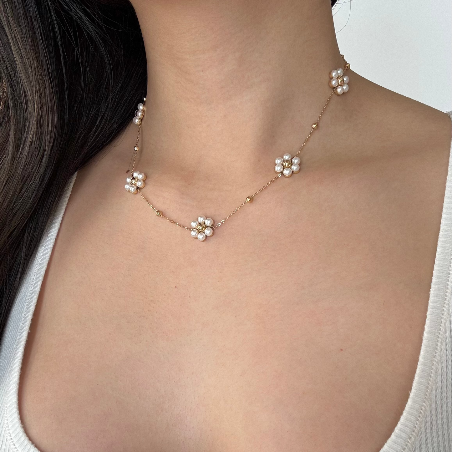Alora Flower Pearl Necklace