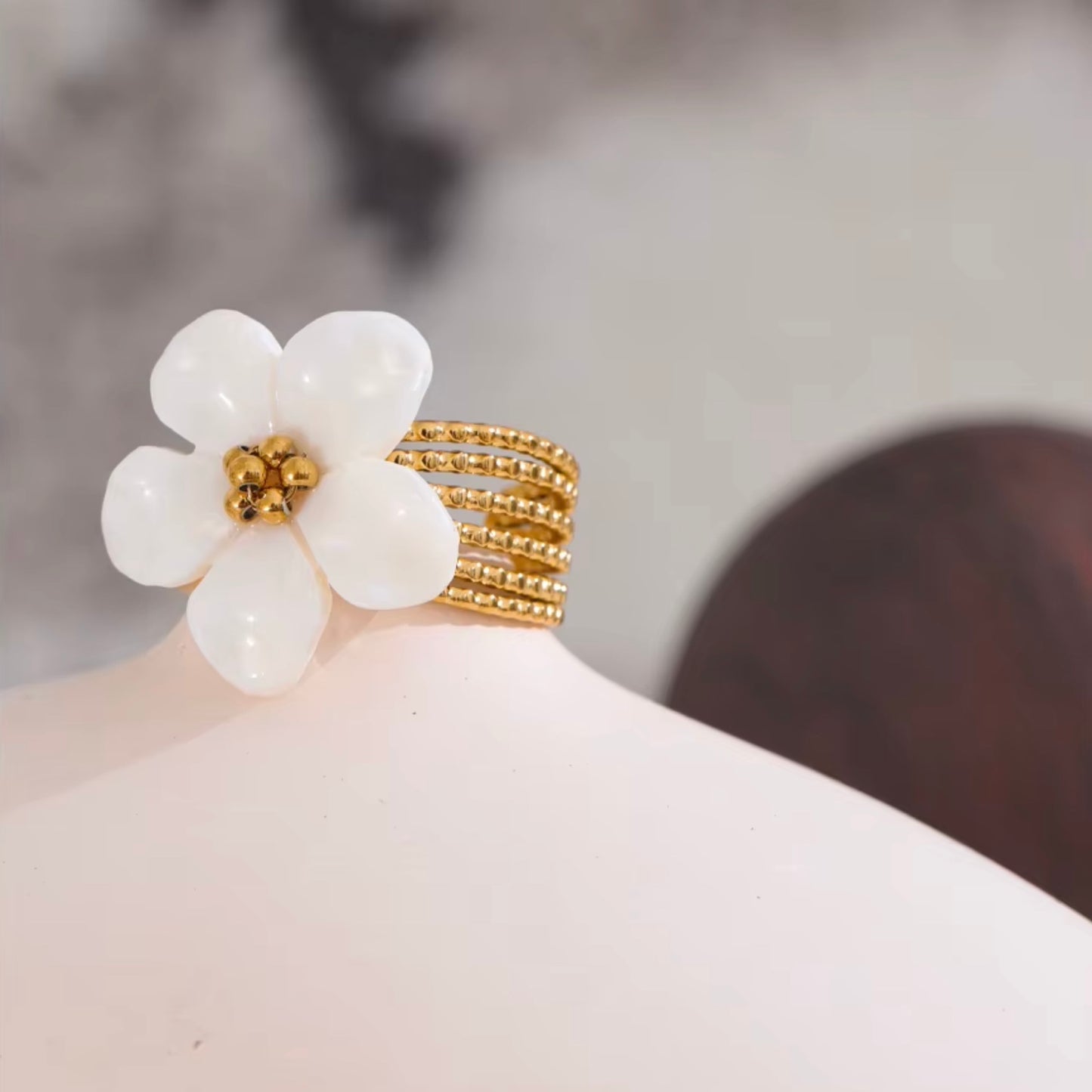 Marvil Flower Shell Ring