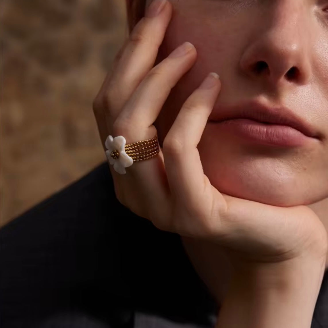 Marvil Flower Shell Ring