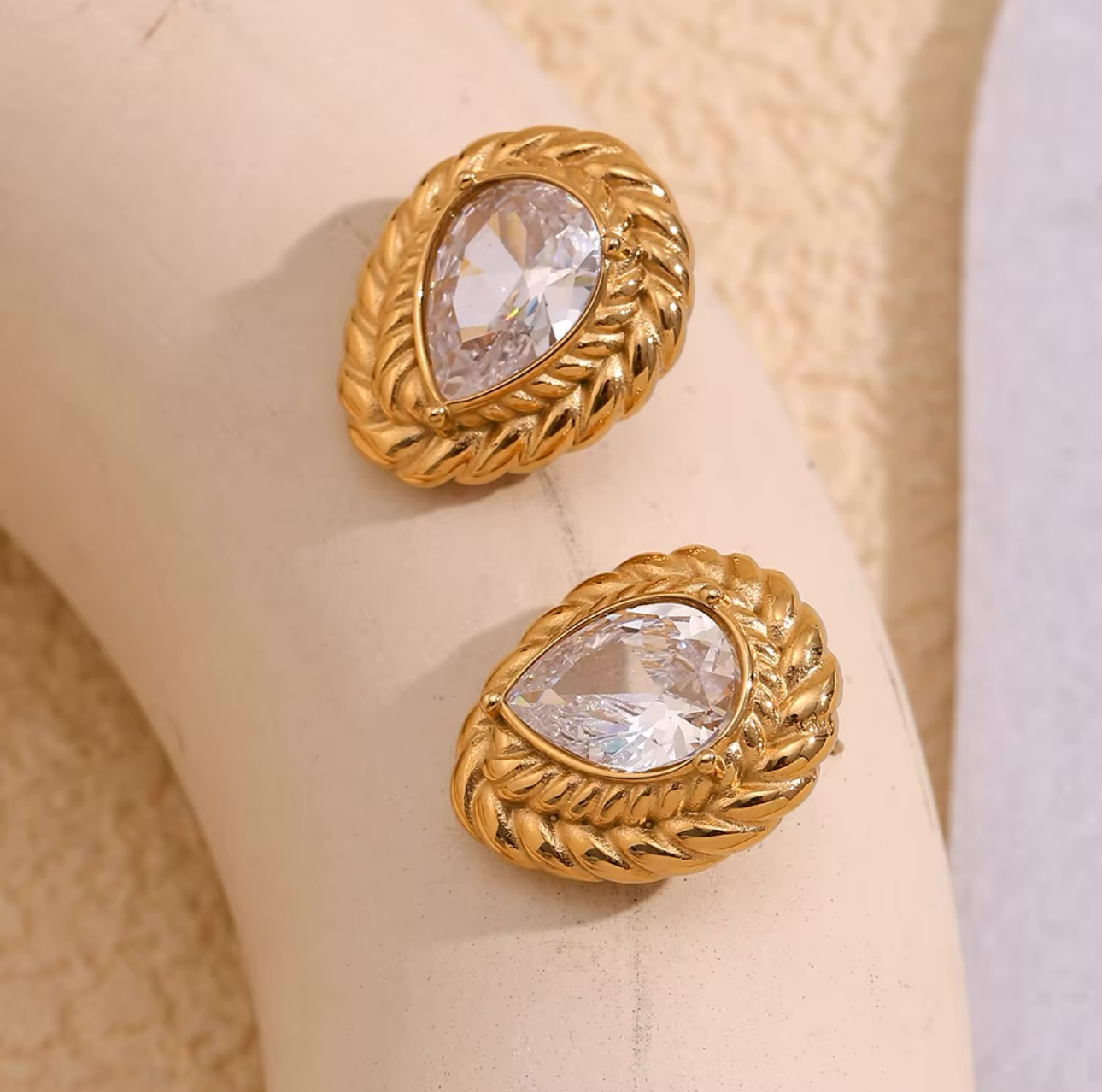 Leslie Braided Edge Earrings