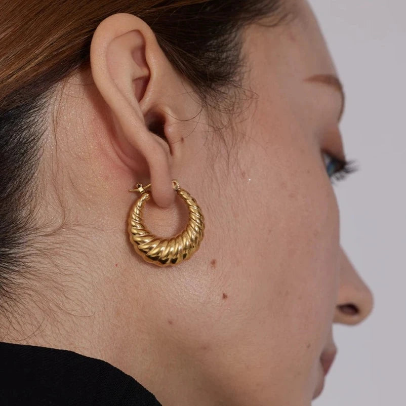 Amelia Croissant Hoop Earrings