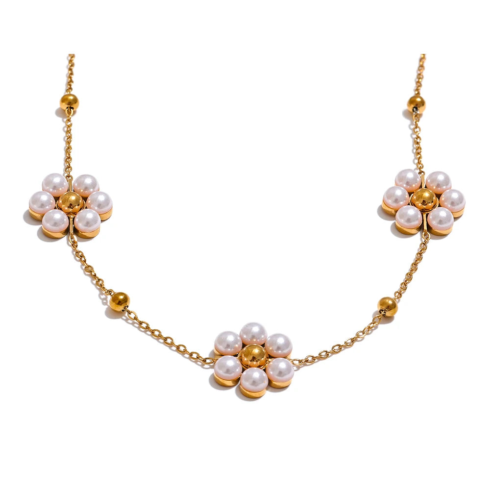 Alora Flower Pearl Necklace
