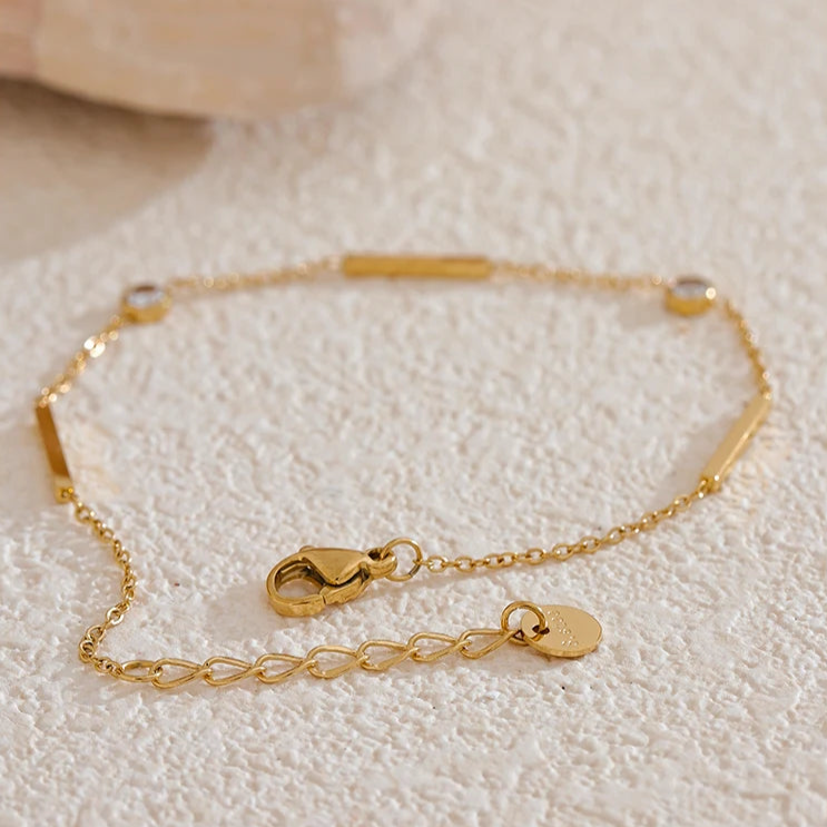 Iris Zircon Thin Chain Bracelet