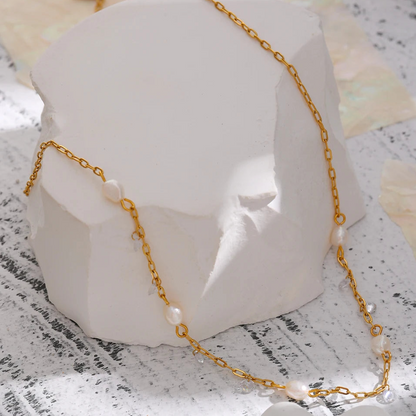 Venus Pearl and Zirconian Dainty Necklace