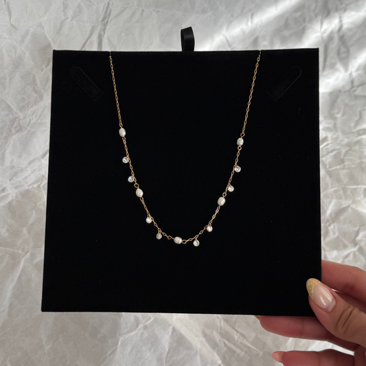 Venus Pearl and Zirconian Dainty Necklace