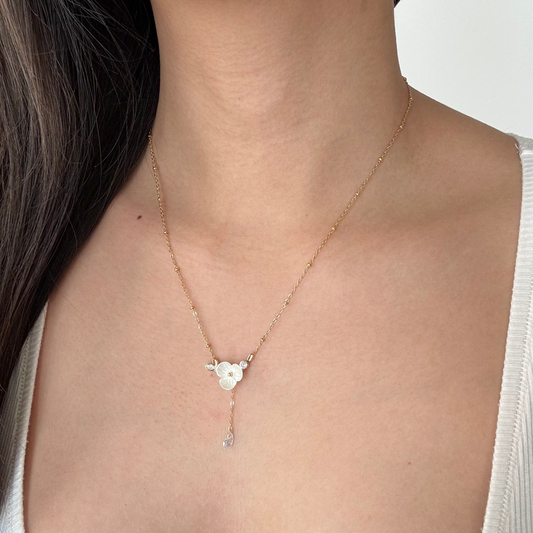 Myla Chic Flower Zirconia Pendant Necklace