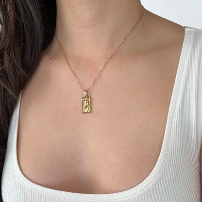Megan Body Pendant Necklace