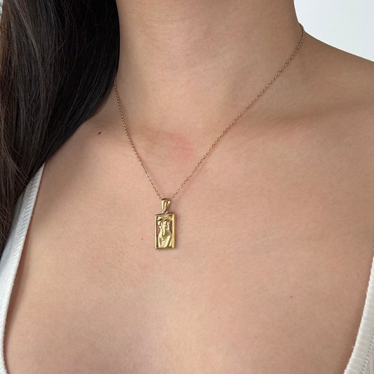 Megan Body Pendant Necklace