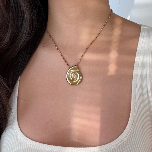 Luna Shell Snail Pendant Necklace