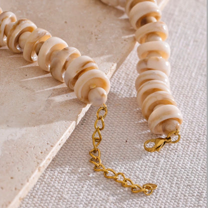 Meddie Ocean Style Resin Necklace