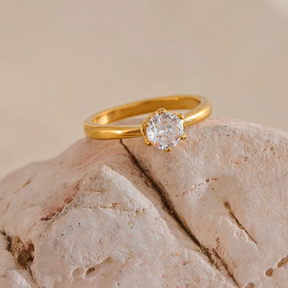 Alexandra Classic Zirconia Ring