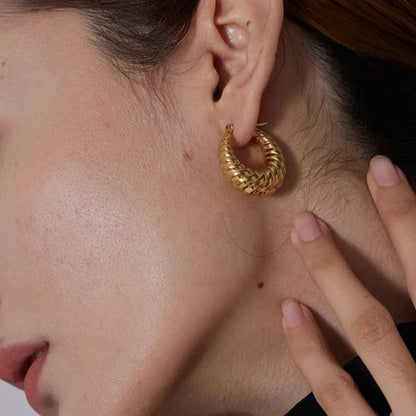Amelia Croissant Hoop Earrings