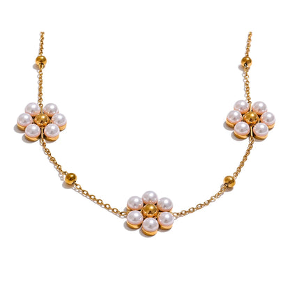 Alora Flower Pearl Necklace