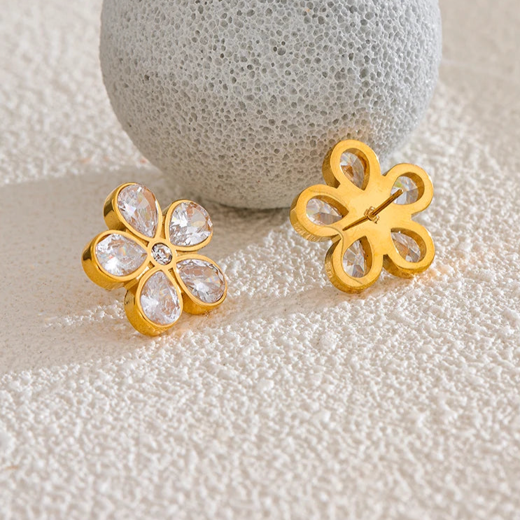 Angelique Zirconia Flower Stud Earrings