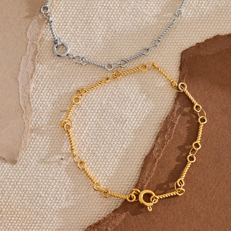 Adriana Twisted Chain Bracelet